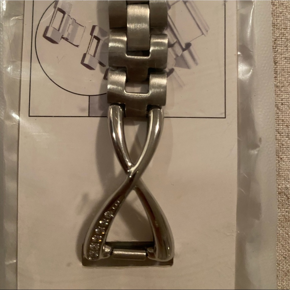 NWT Adjustable Apple Watch Band - Picture 3 of 5